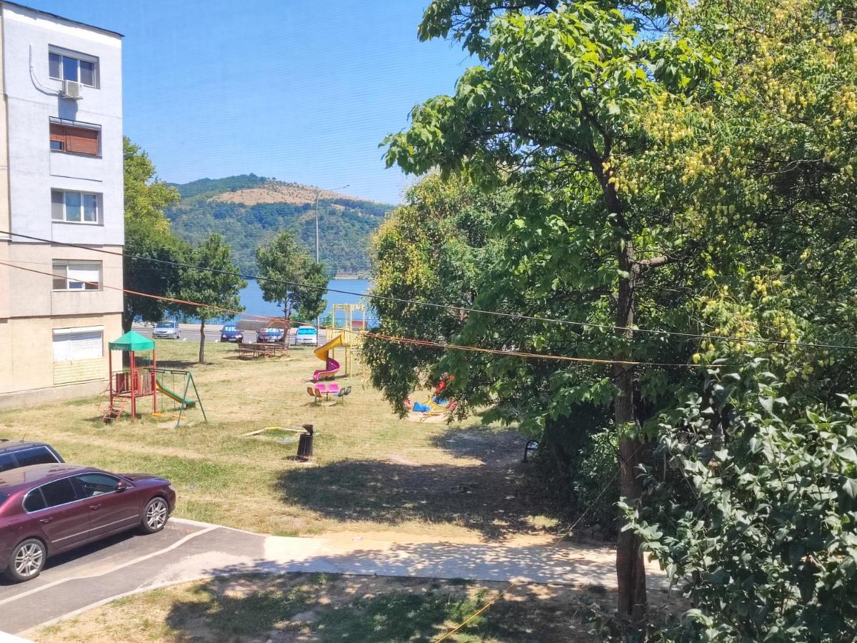 Deea Apartman Orsova Kültér fotó